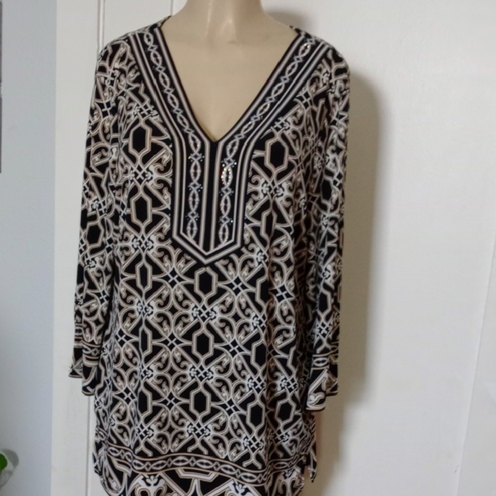 JM Collection Black and White Blouse.